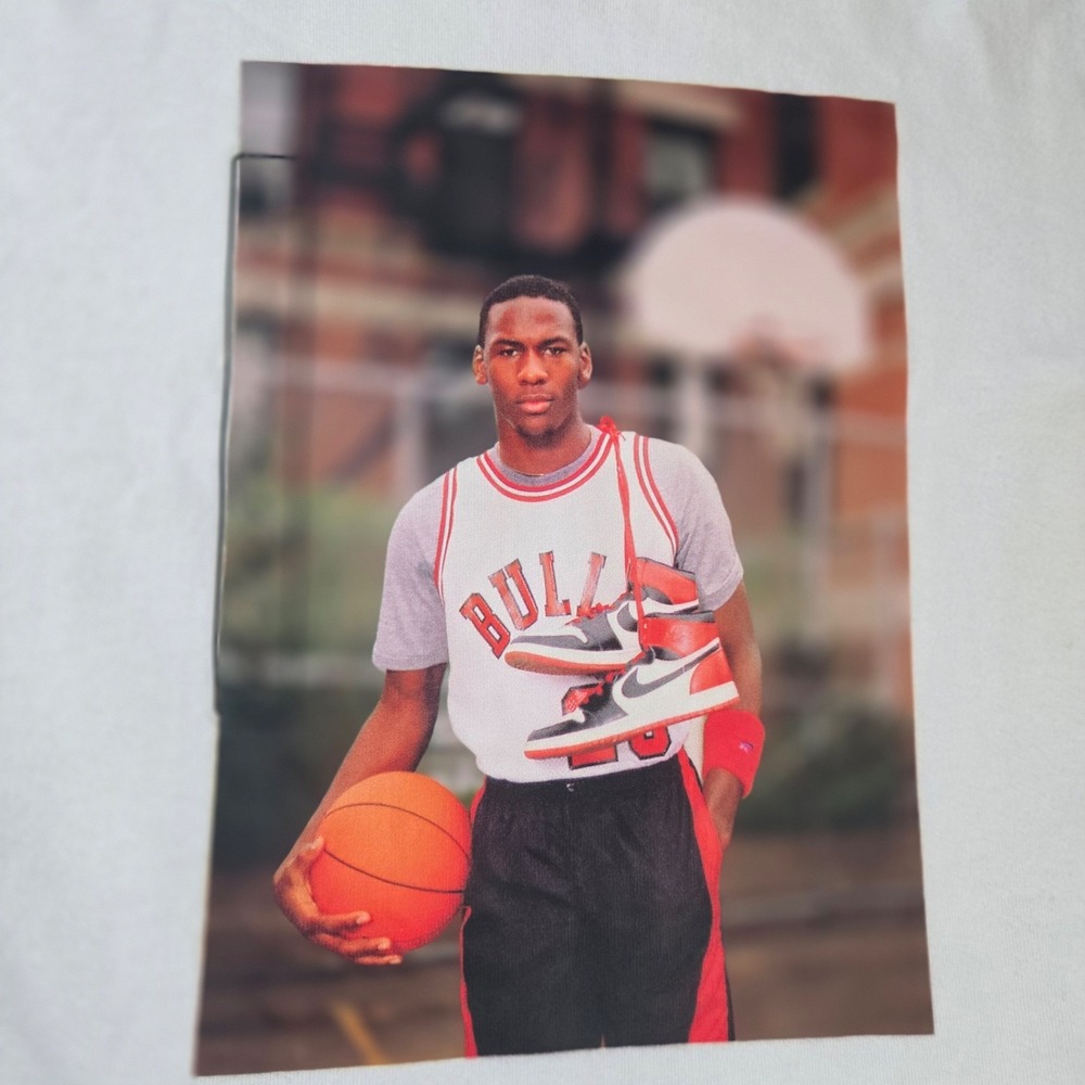 Nike Air Jordan Men's MJ Graphic T-shirt White SZ Large NWT